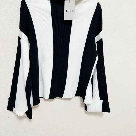 New Theo the label Minerra Knit Striped Mock Neck size S - Picture 7 of 10